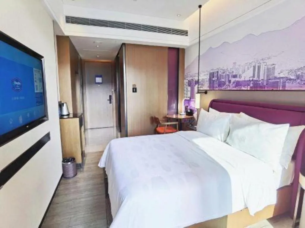 Hampton By Hilton Sanya Weiming Lake Park 4*,  Chiny